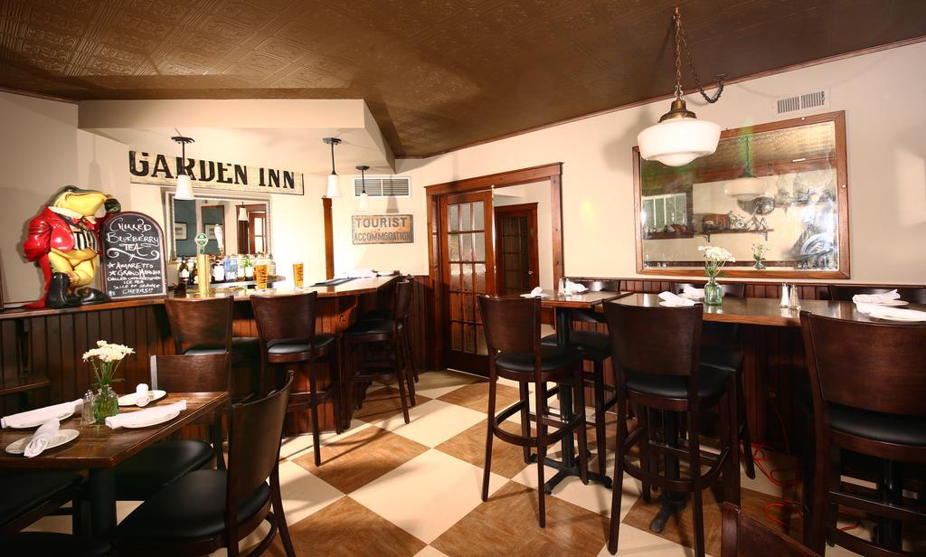 Kettle Creek Inn Port Stanley Exteriör bild