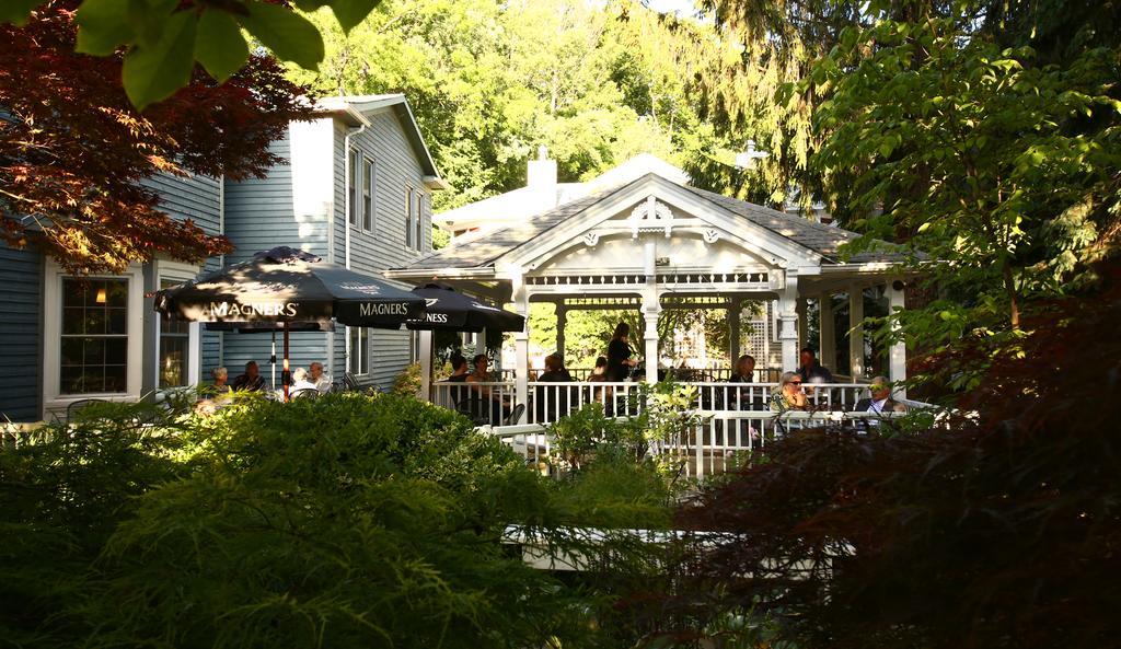Kettle Creek Inn Port Stanley Exteriör bild