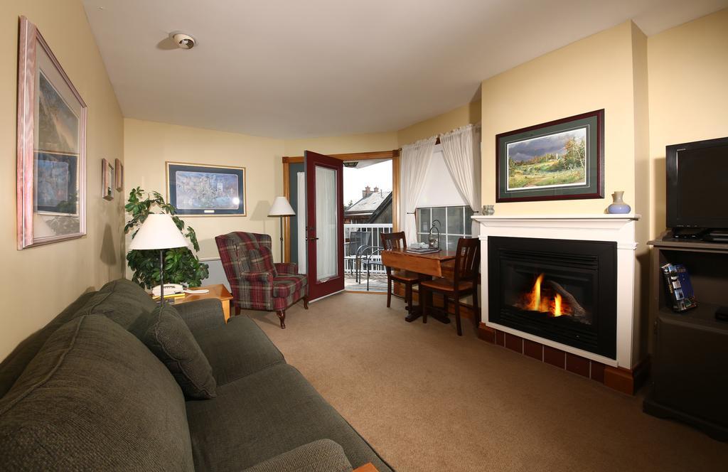 Kettle Creek Inn Port Stanley Exteriör bild