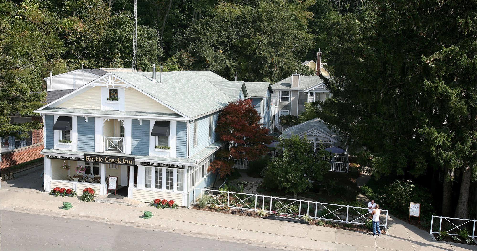 Kettle Creek Inn Port Stanley Exteriör bild
