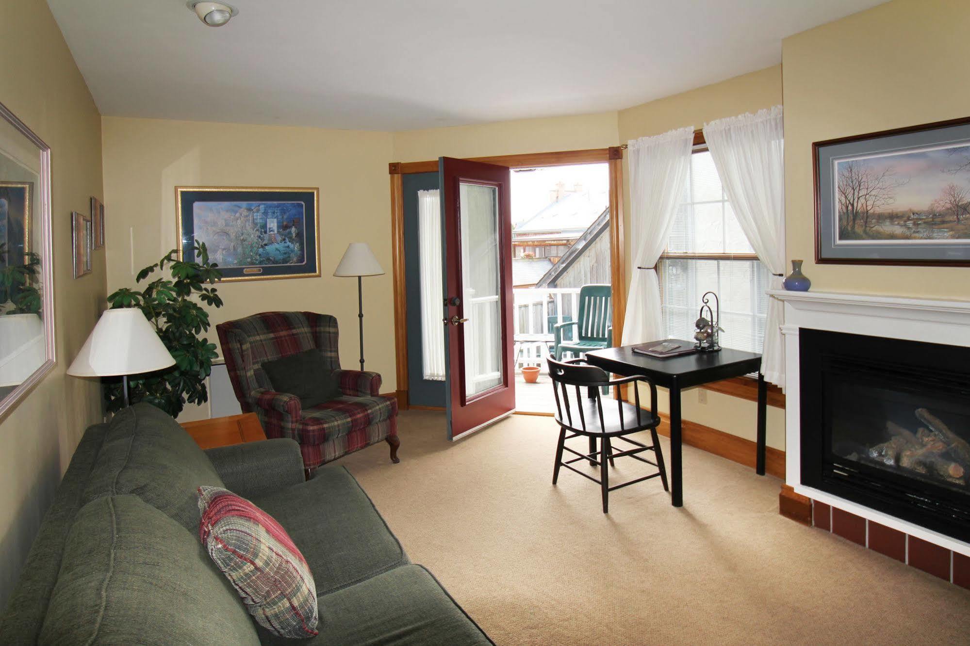 Kettle Creek Inn Port Stanley Exteriör bild