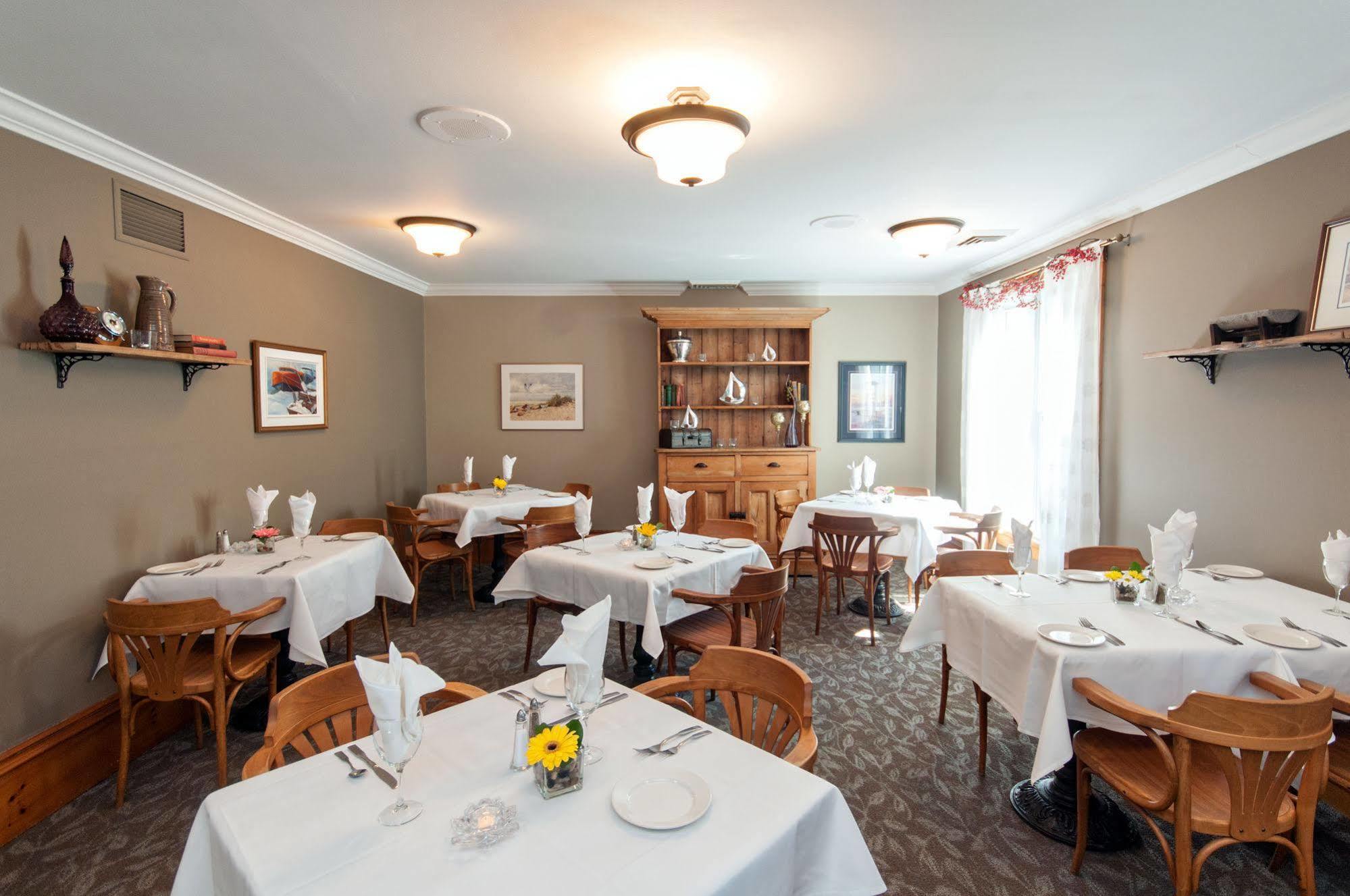 Kettle Creek Inn Port Stanley Exteriör bild